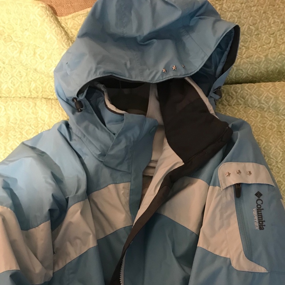 Women’s Columbia Ski Coat w Liner.